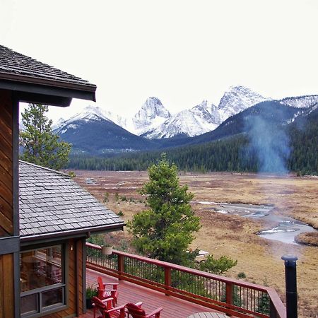 Mount Engadine Lodge Kananaskis Extérieur photo