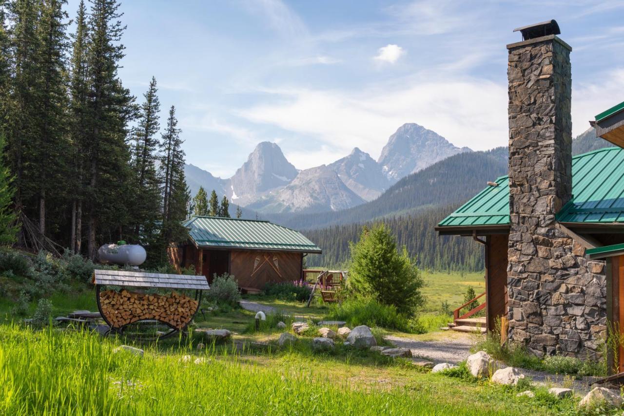 Mount Engadine Lodge Kananaskis Extérieur photo