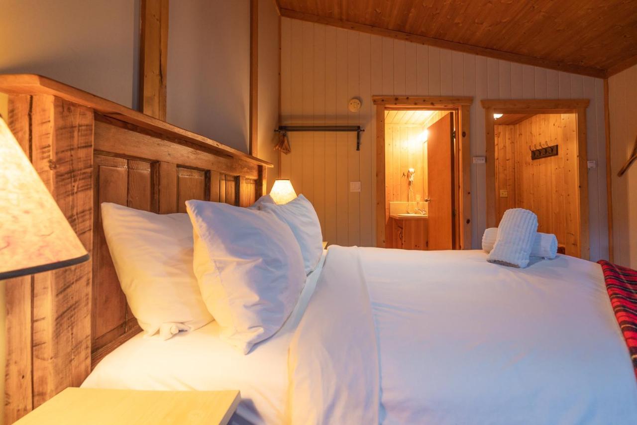 Mount Engadine Lodge Kananaskis Extérieur photo