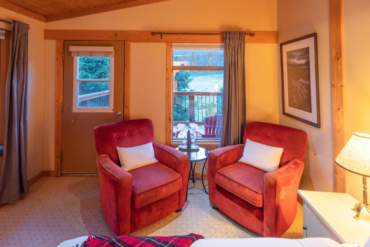 Mount Engadine Lodge Kananaskis Extérieur photo