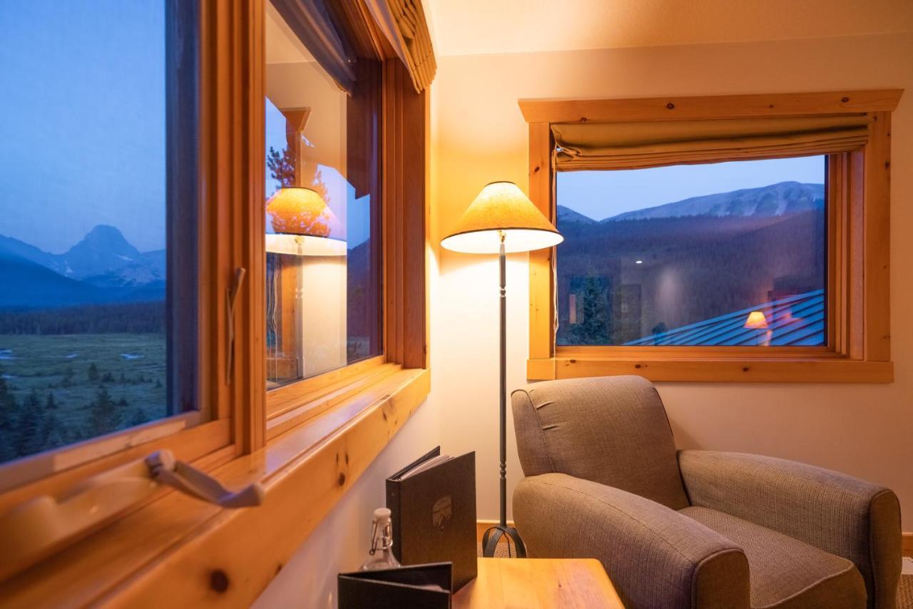 Mount Engadine Lodge Kananaskis Extérieur photo